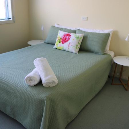 Kermandie Hotel Port Huon Экстерьер фото