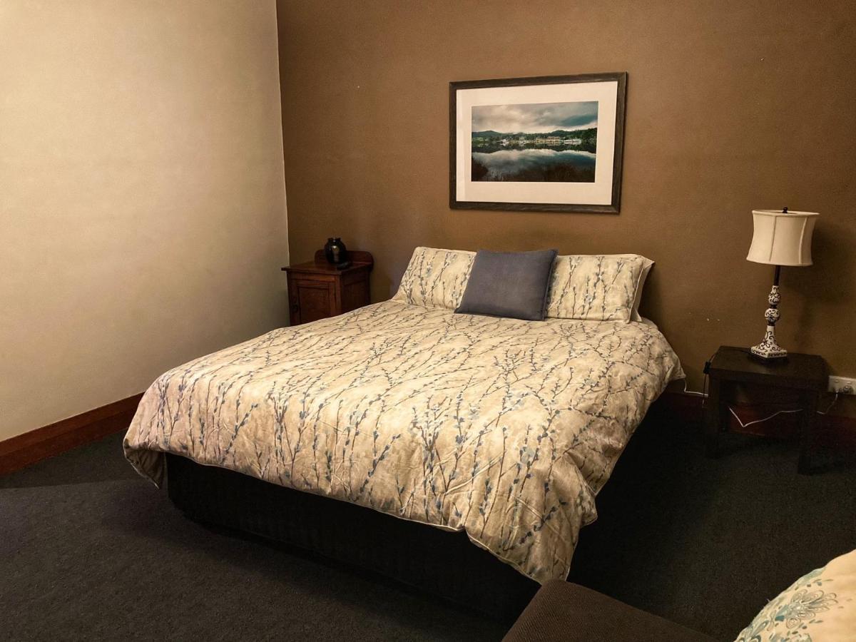 Kermandie Hotel Port Huon Экстерьер фото