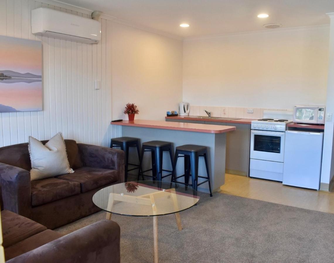 Kermandie Hotel Port Huon Экстерьер фото
